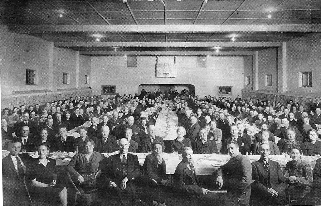8-gathering-in-menan-town-hall
